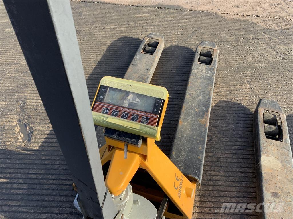  X2 2000KG Pump Trucks Poljoprivreda – ostalo