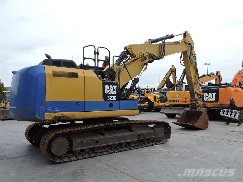 CAT 323EL Bageri gusjeničari