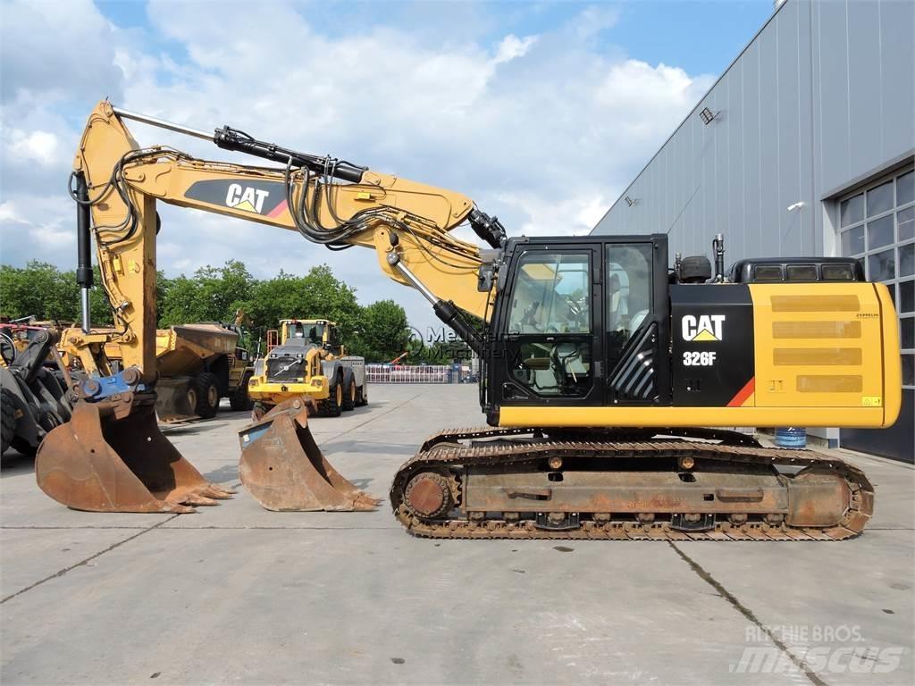 CAT 326F Bageri gusjeničari