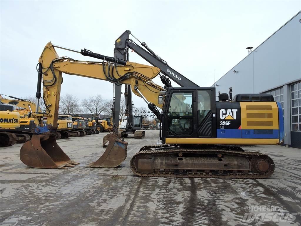 CAT 326F Bageri gusjeničari
