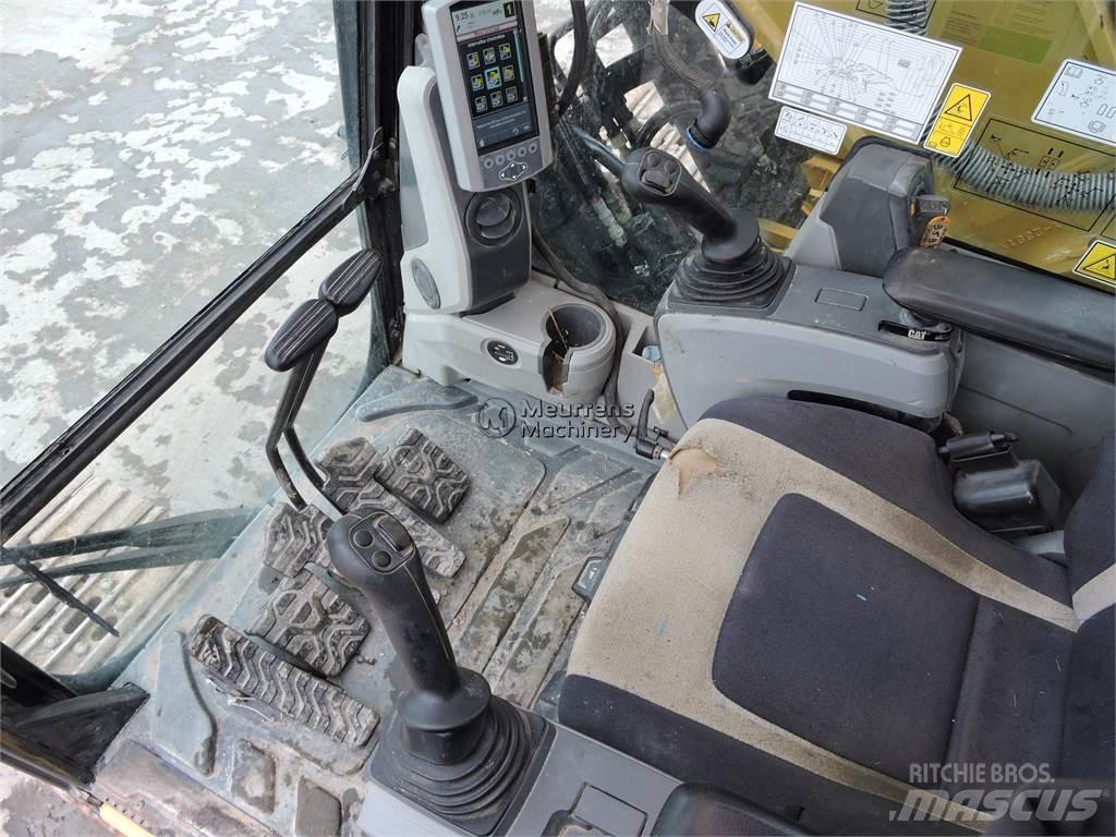 CAT 326F Bageri gusjeničari