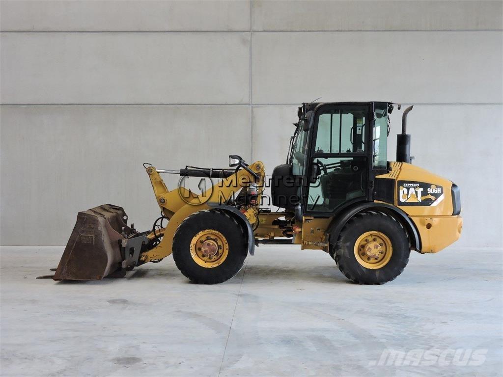 CAT 906 H + FORK Utovarivači na kotačima