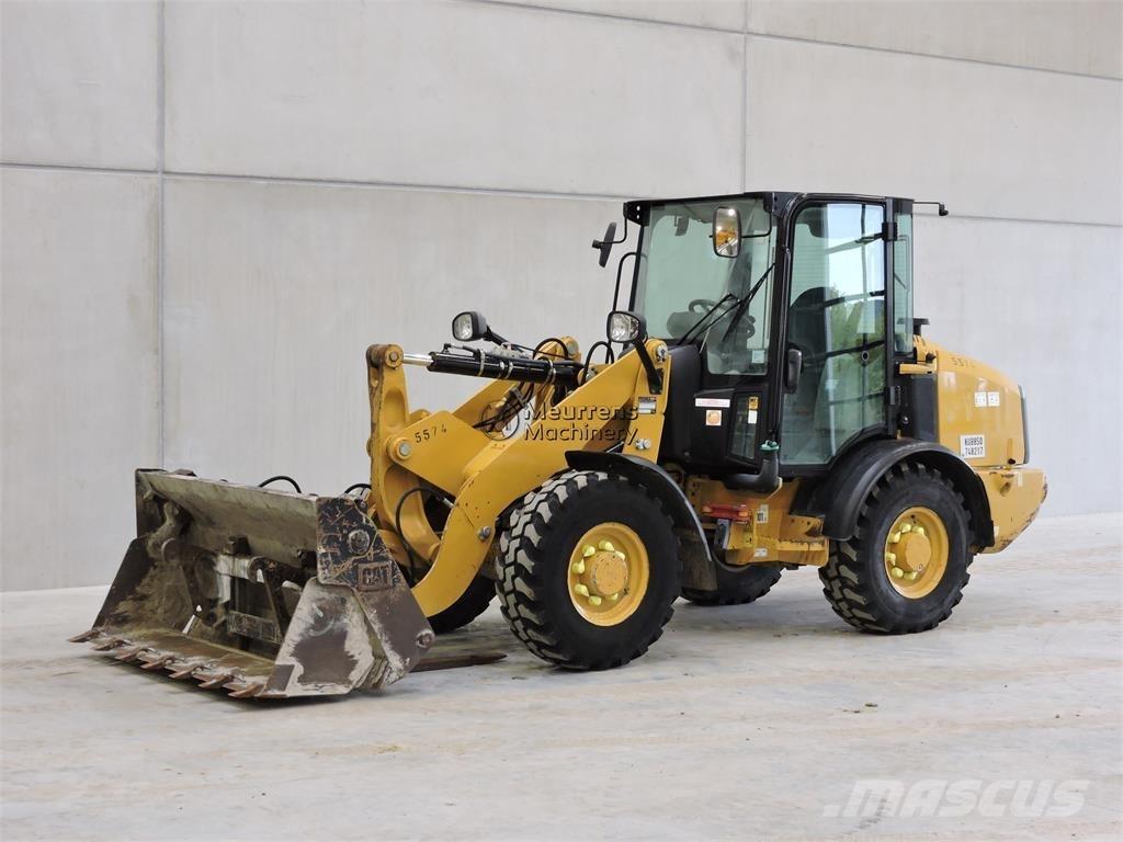 CAT 906M + FORK Utovarivači na kotačima