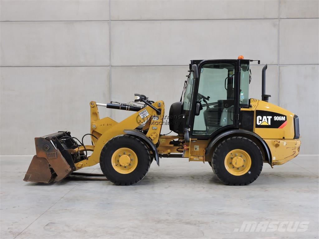 CAT 906M + FORK Utovarivači na kotačima