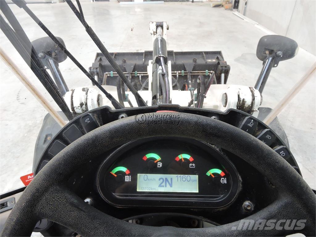 CAT 908M + FORK Utovarivači na kotačima