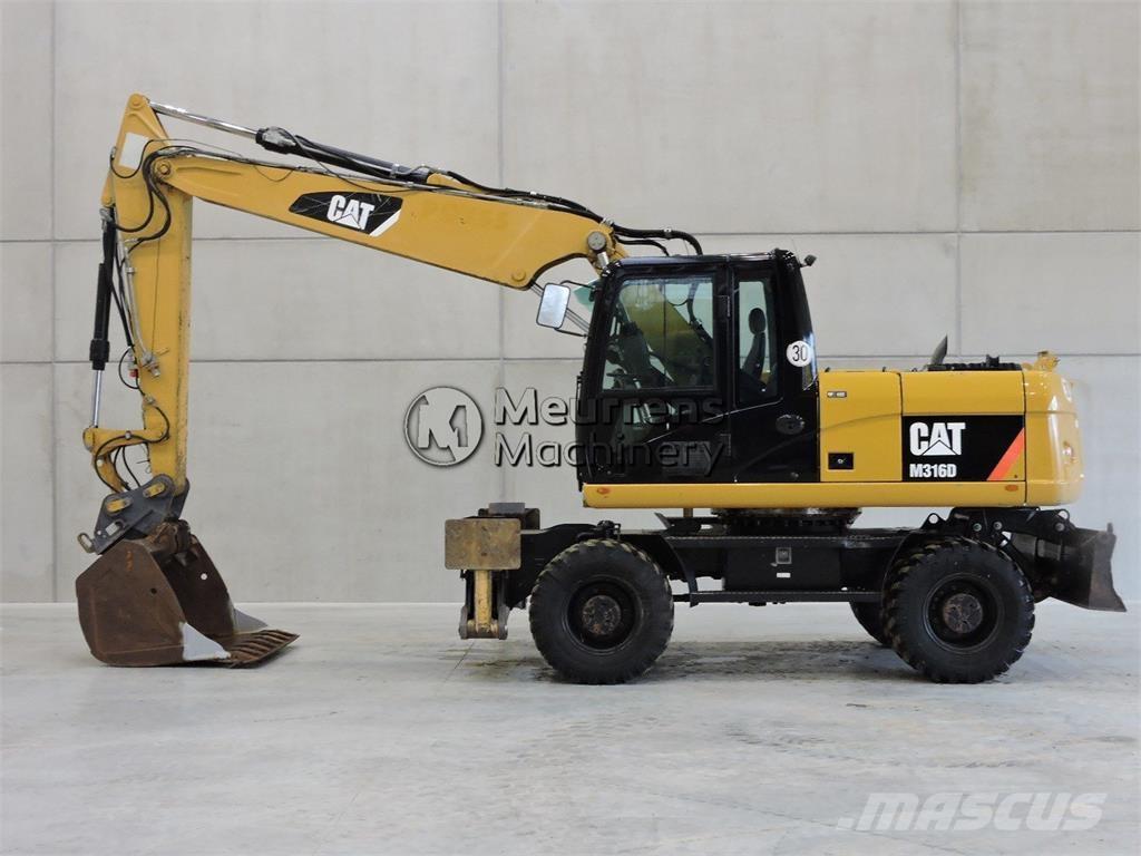 CAT M316D Bageri na kotačima
