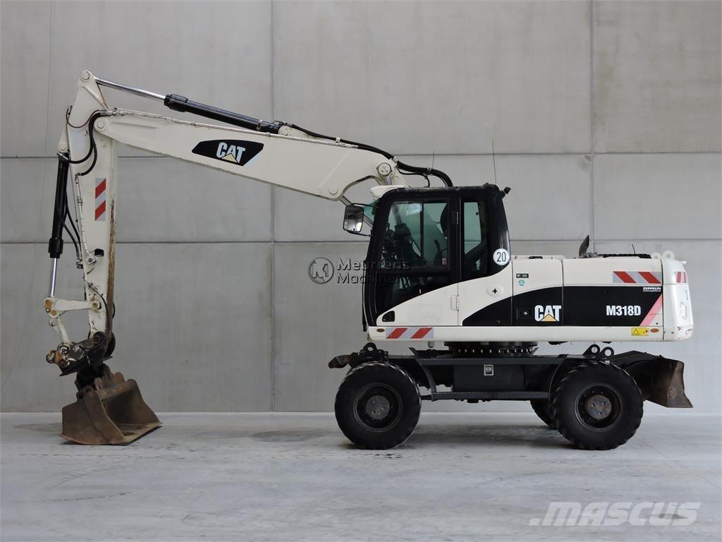 CAT M318D Bageri na kotačima