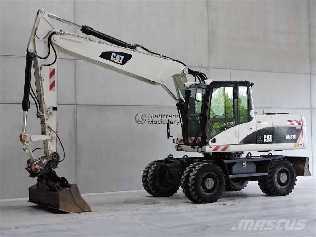 CAT M318D Bageri na kotačima