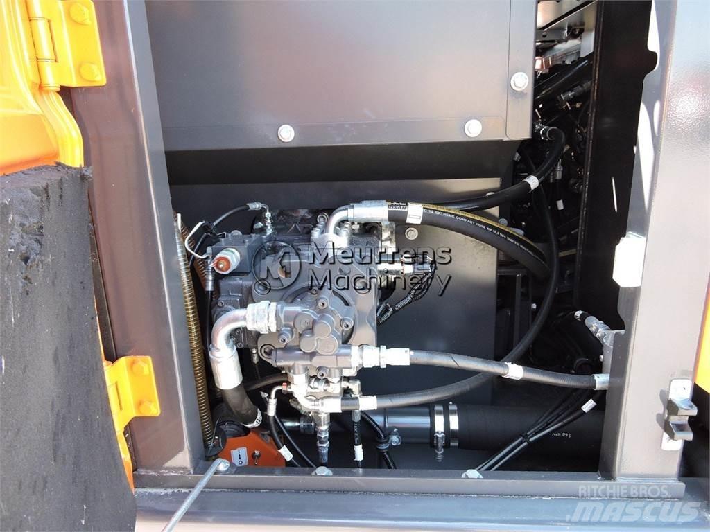 Doosan DX140LC Bageri gusjeničari