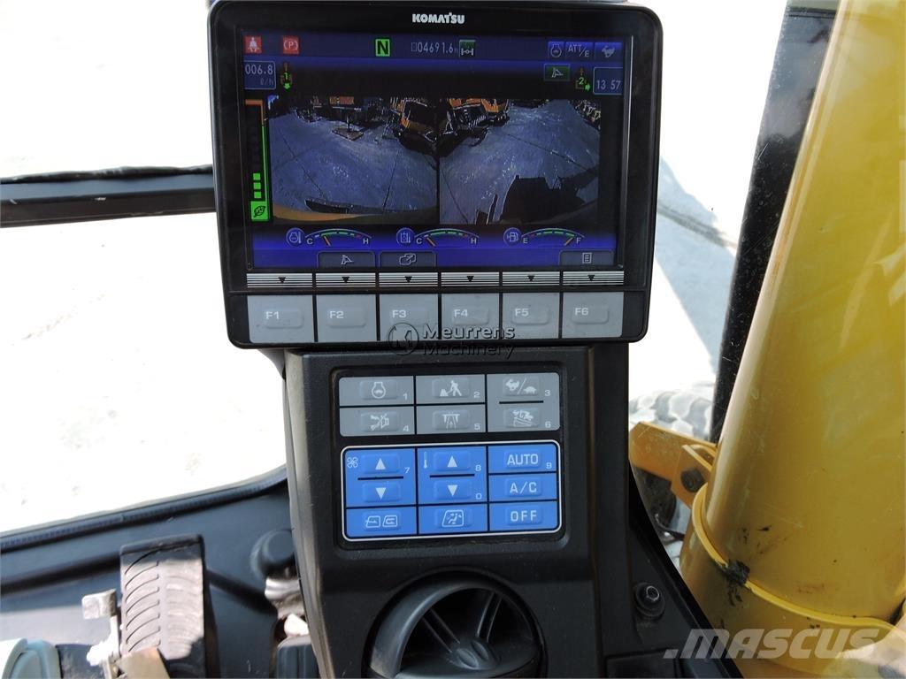 Komatsu PW148 Bageri na kotačima