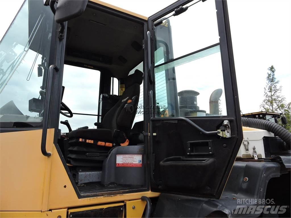 Komatsu WA320 Utovarivači na kotačima