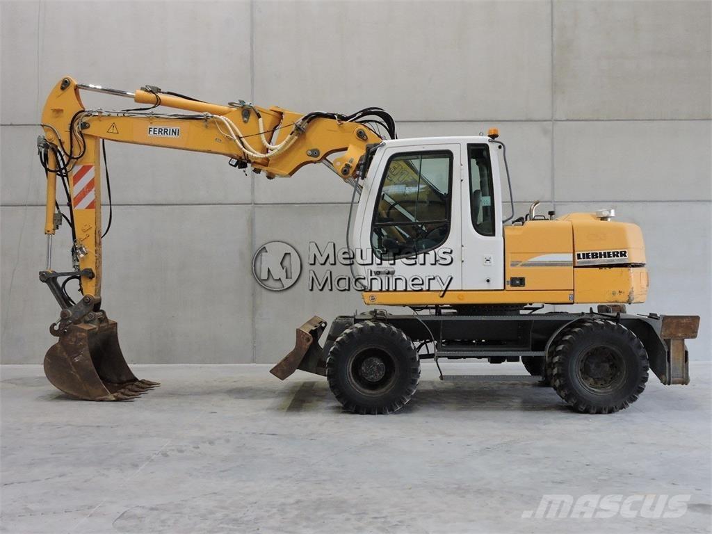 Liebherr A312 Bageri na kotačima