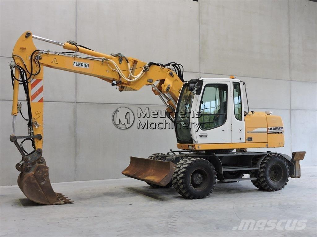 Liebherr A312 Bageri na kotačima