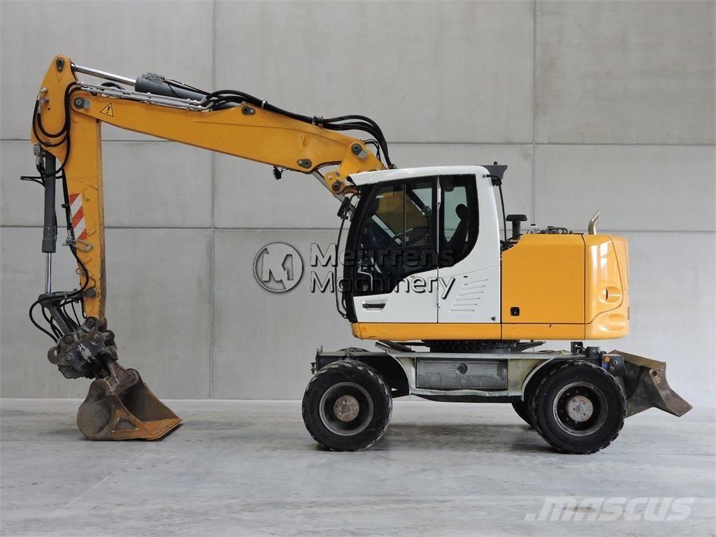 Liebherr A918 Bageri na kotačima