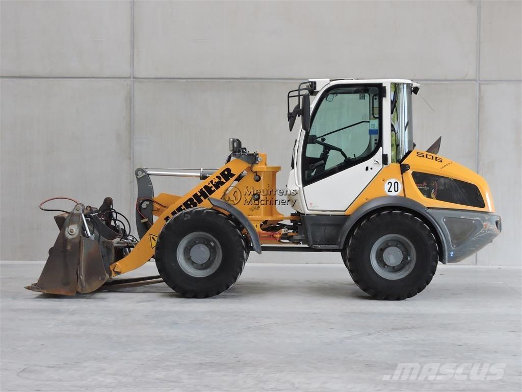 Liebherr L506 + FORK Utovarivači na kotačima