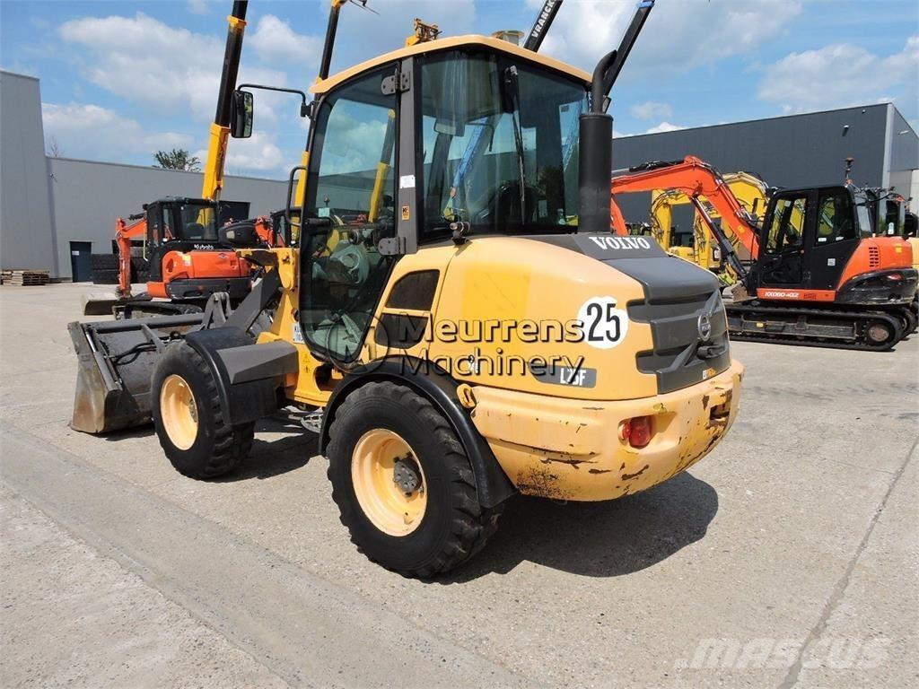 Volvo L25F + FORK Utovarivači na kotačima