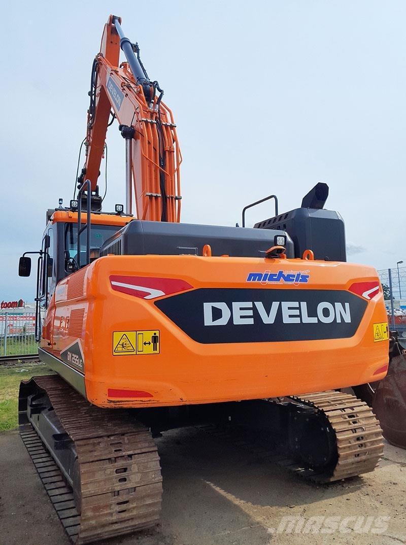 Develon DX 225 LC-7 Bageri gusjeničari