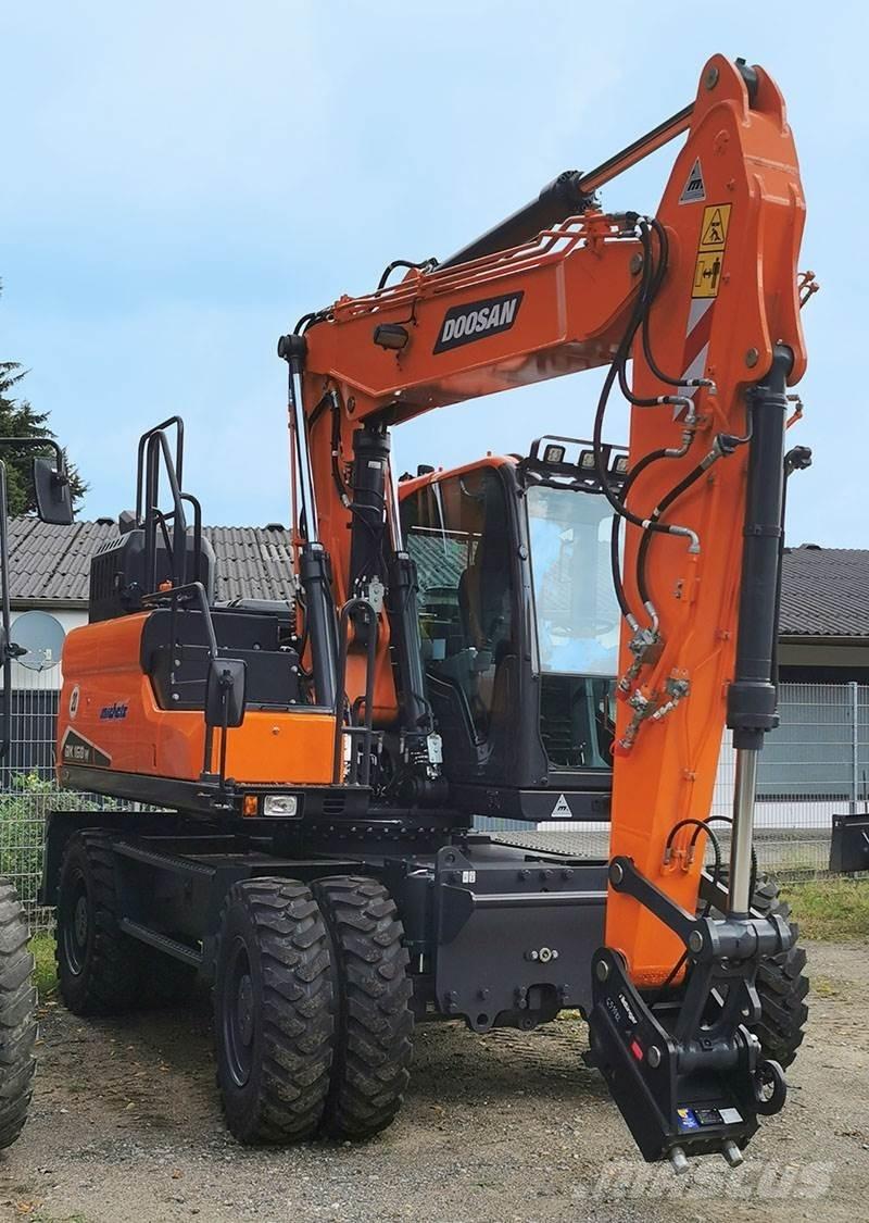Doosan DX 160 W-7 Bageri na kotačima