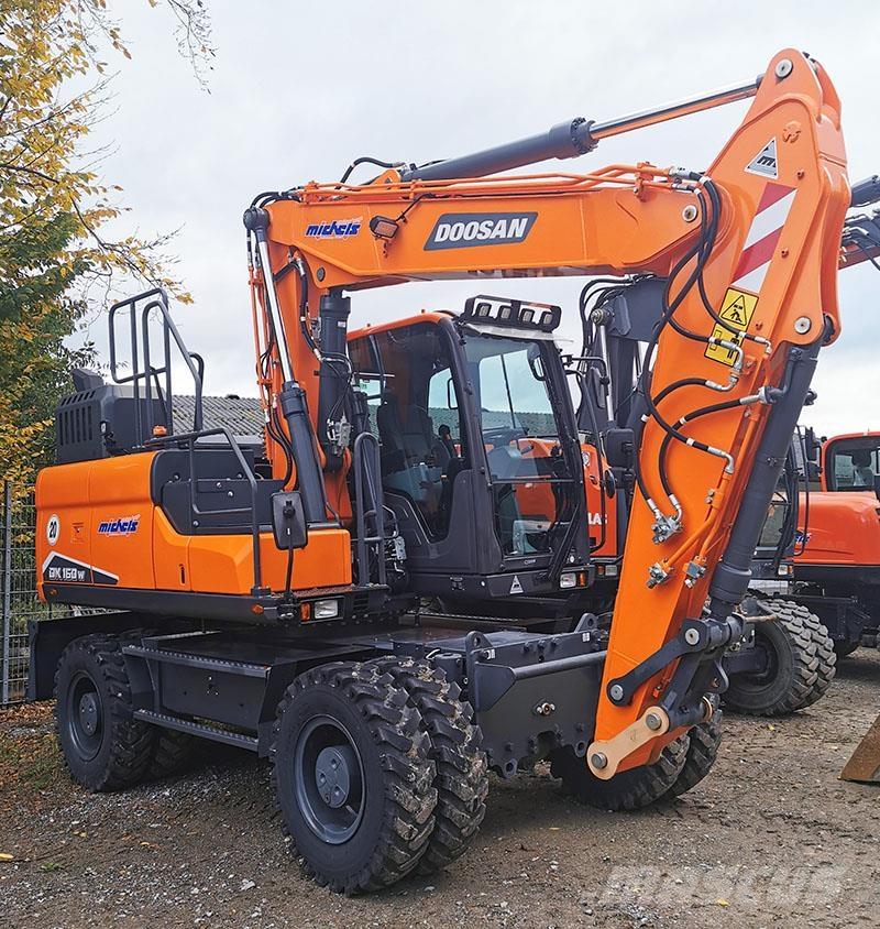 Doosan DX 160 W-7 Bageri na kotačima