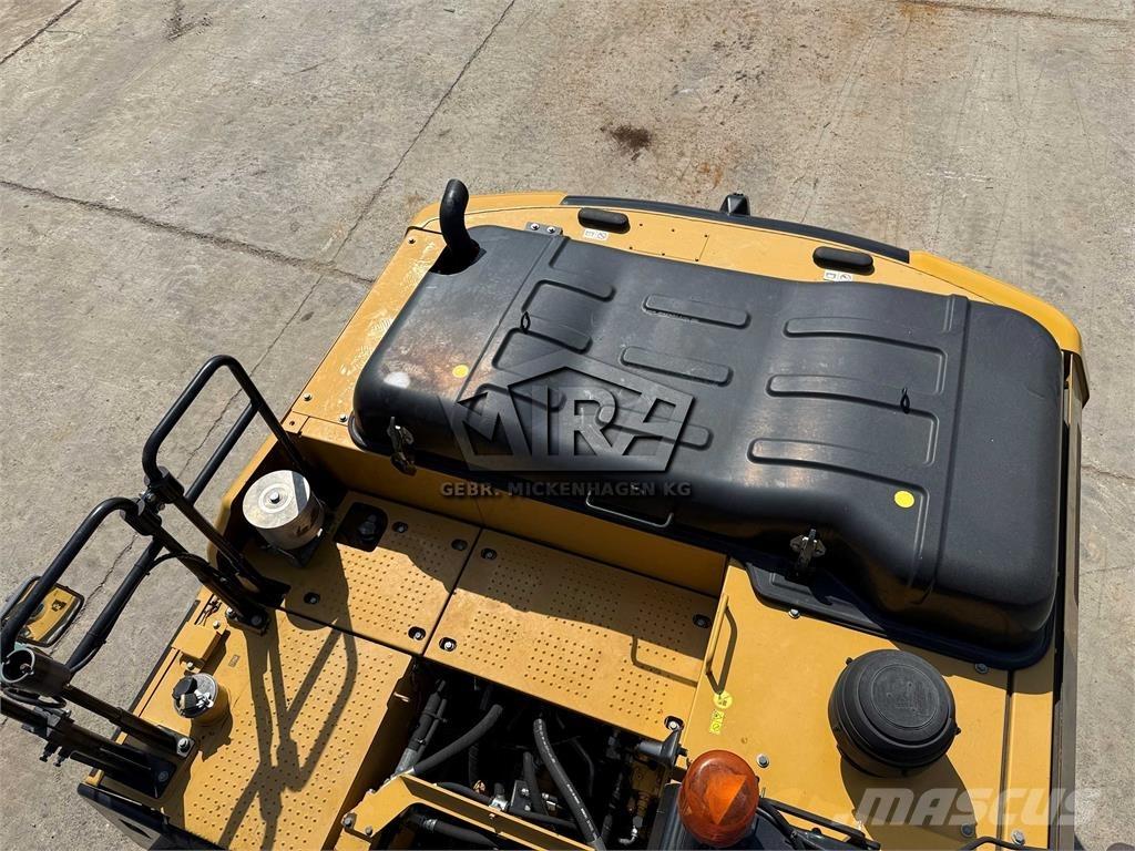 CAT 323 EL Bageri gusjeničari