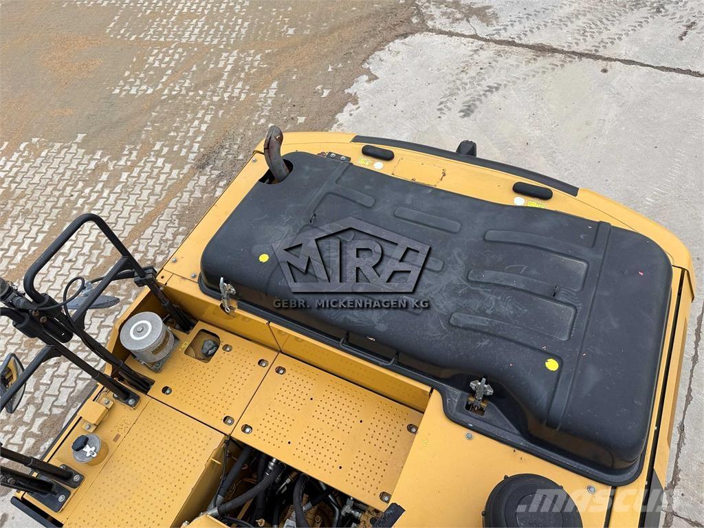 CAT 323 EL Bageri gusjeničari