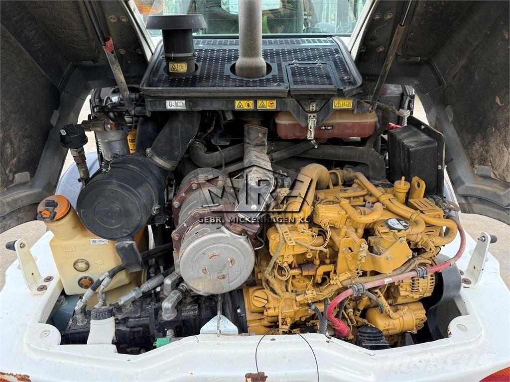 CAT 908M Utovarivači na kotačima