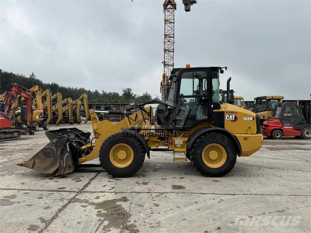 CAT 908M Utovarivači na kotačima