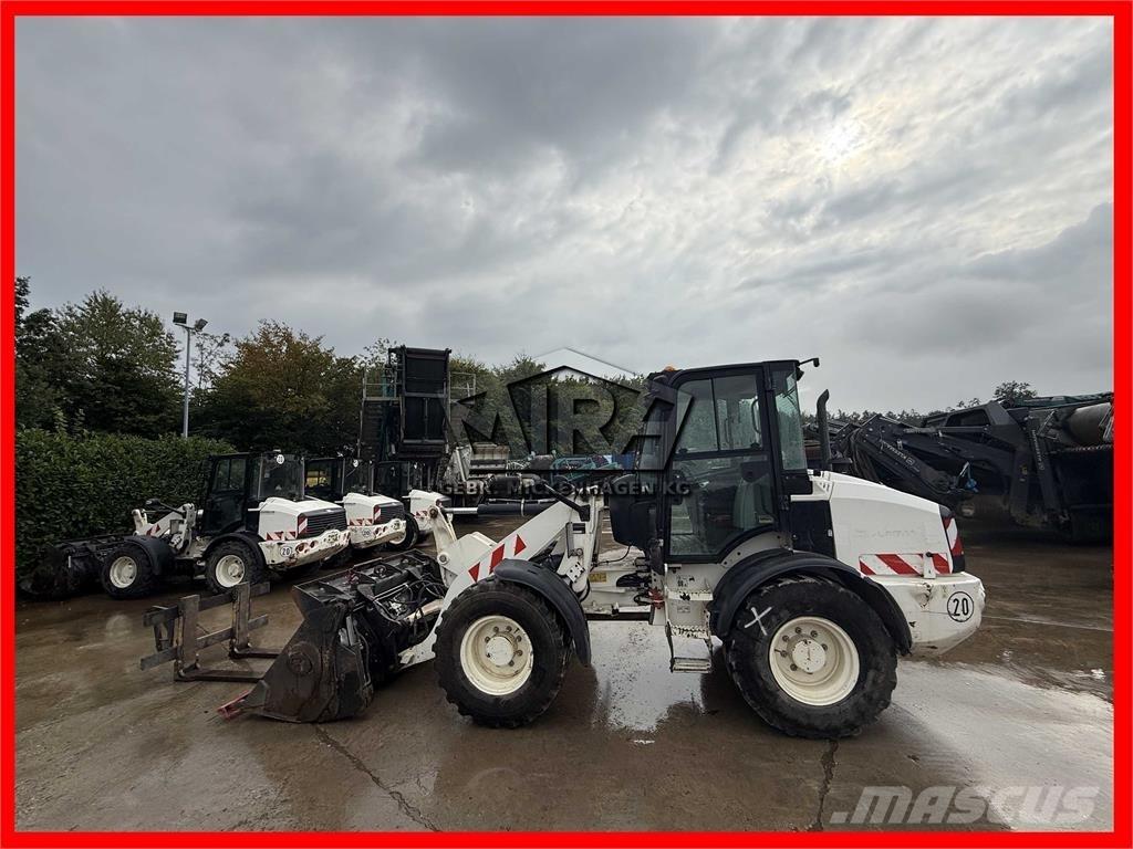 CAT 908M Utovarivači na kotačima