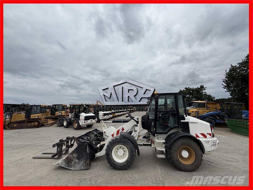 CAT 908M Utovarivači na kotačima