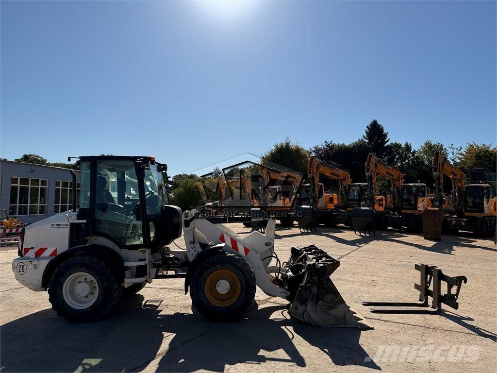 CAT 908M Utovarivači na kotačima