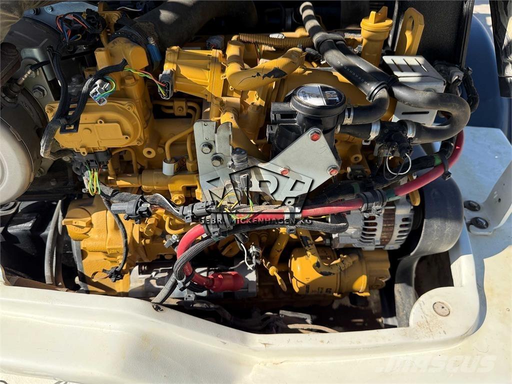 CAT 908M Utovarivači na kotačima