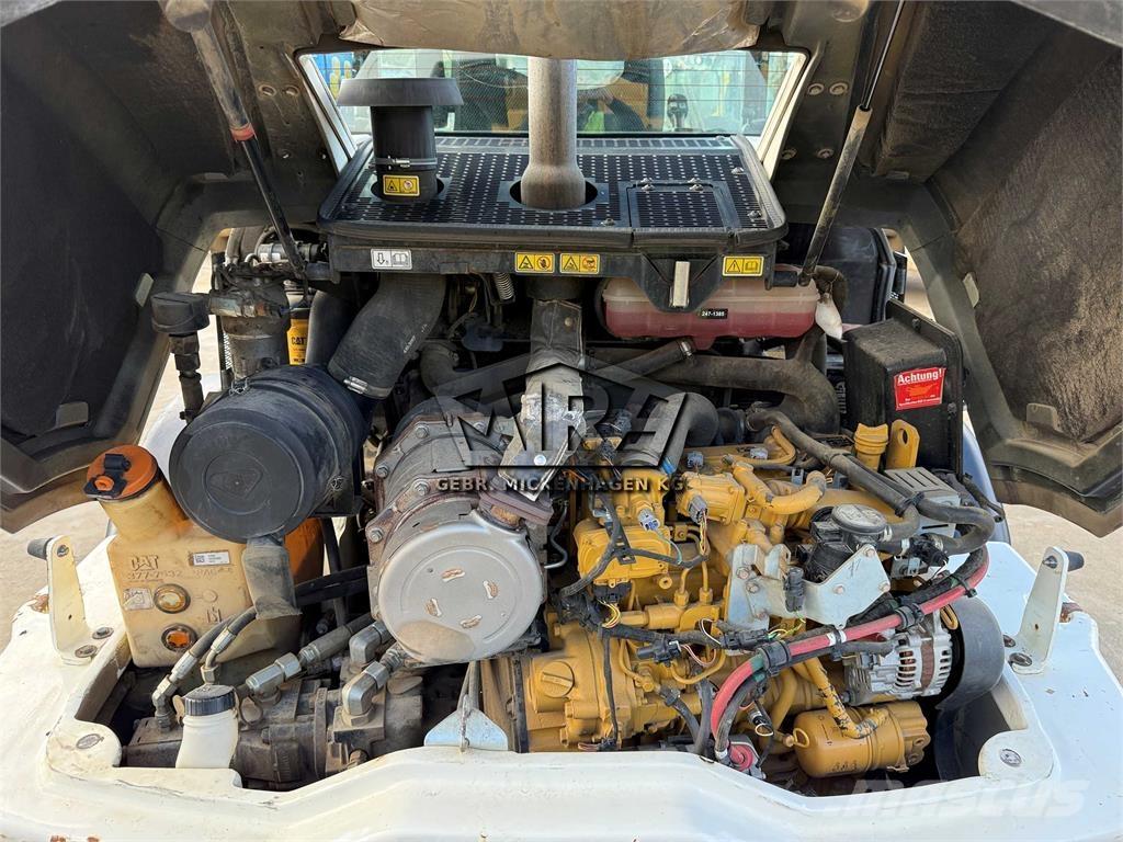 CAT 908M Utovarivači na kotačima