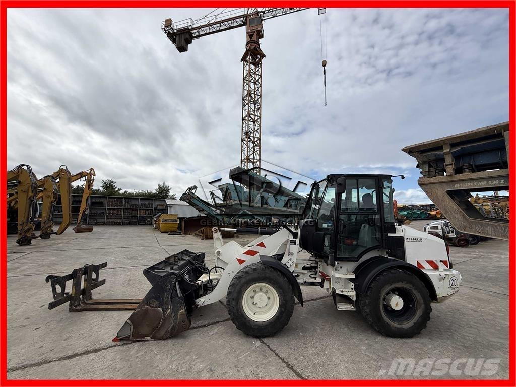 CAT 908M Utovarivači na kotačima