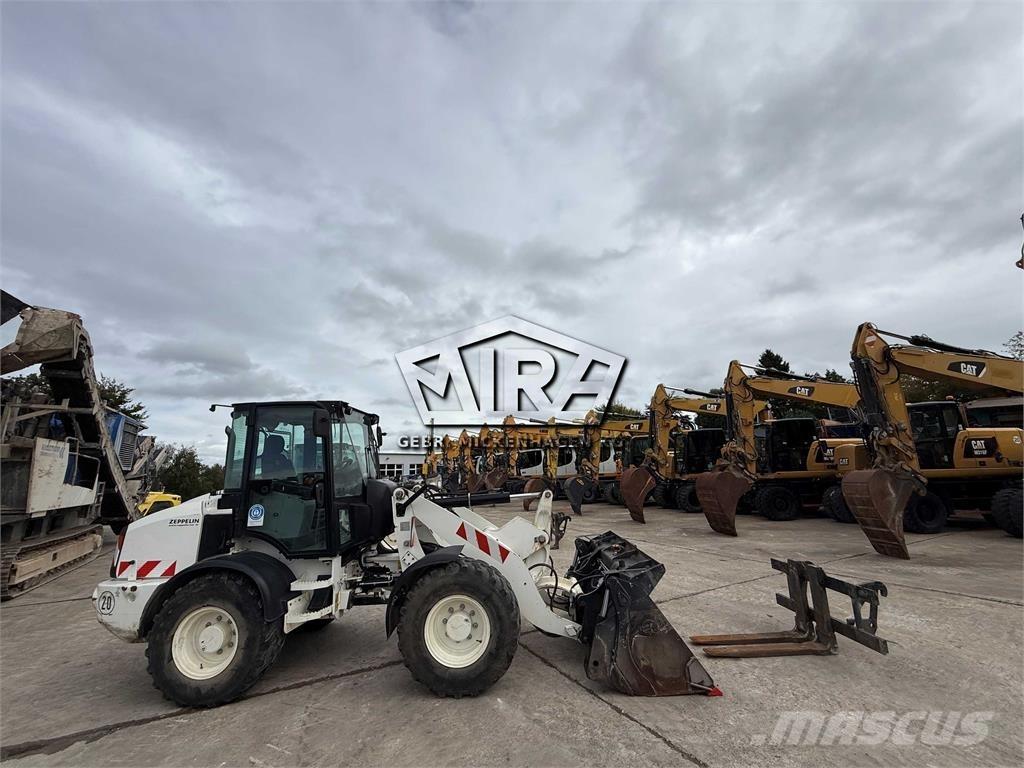 CAT 908M Utovarivači na kotačima