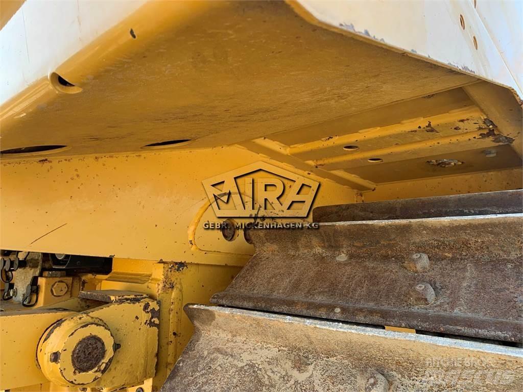 CAT D 6 T LGP Buldožeri gusjeničari