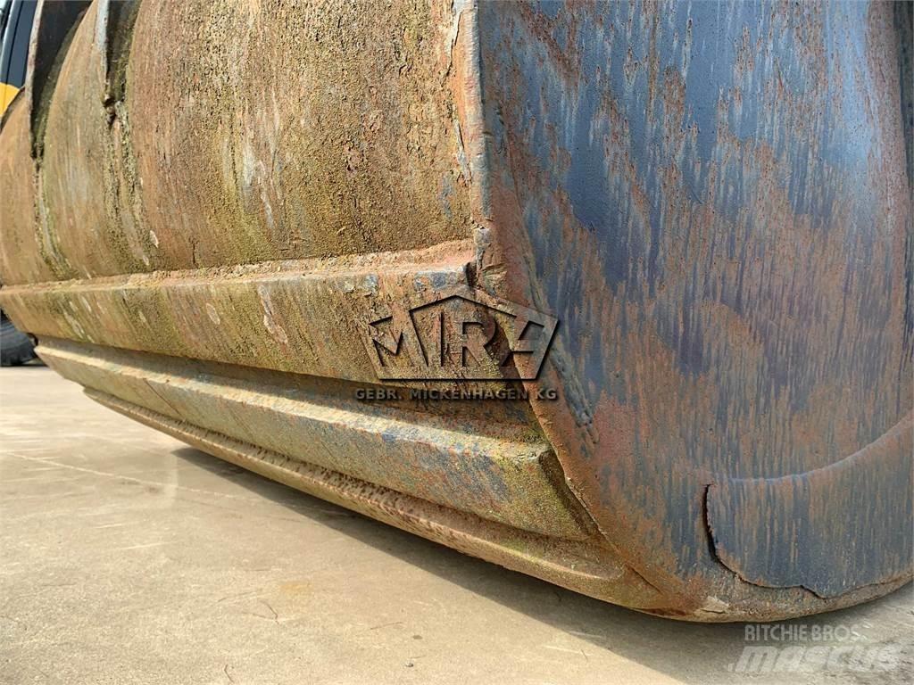 Komatsu 1800 mm Utovarne korpe