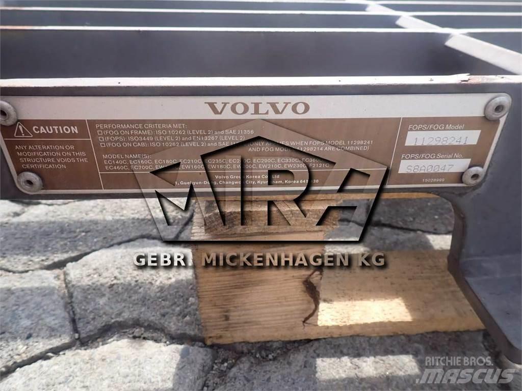 Volvo EC 360 C Kabine i unutrašnjost