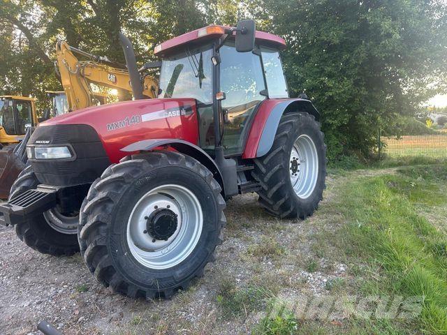 CASE MXM 140 4WD Traktori