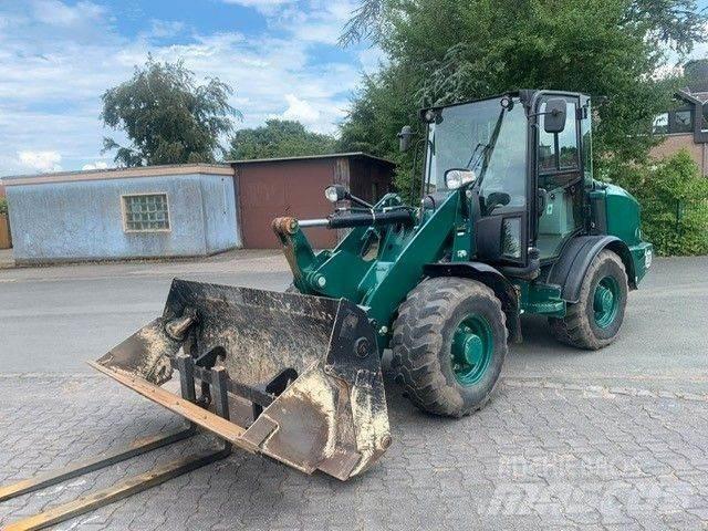 CAT 906 M Utovarivači na kotačima