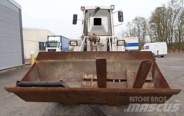 CAT 910 E Utovarivači na kotačima