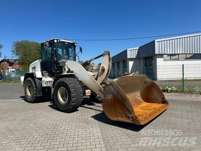 CAT 938 M / High Lift Utovarivači na kotačima