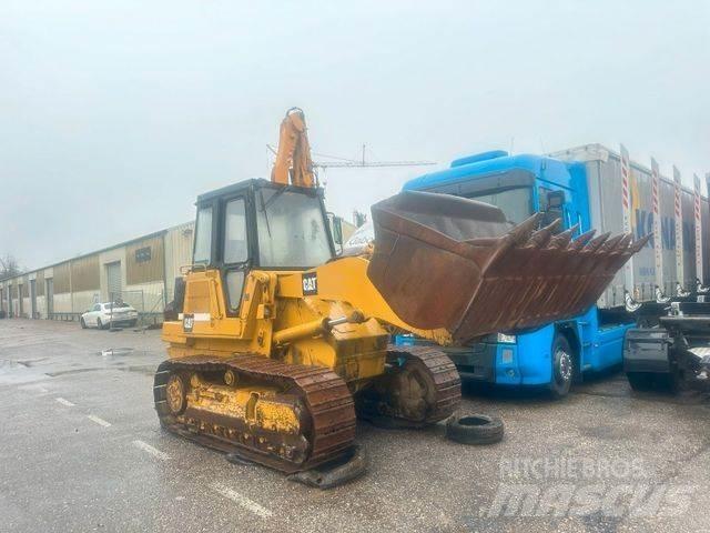 CAT 953 Buldožeri gusjeničari