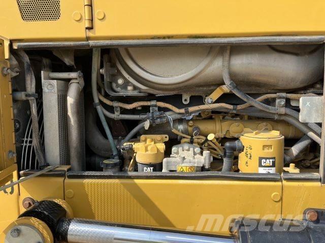 CAT D6N XL Građevinarstvo – ostalo