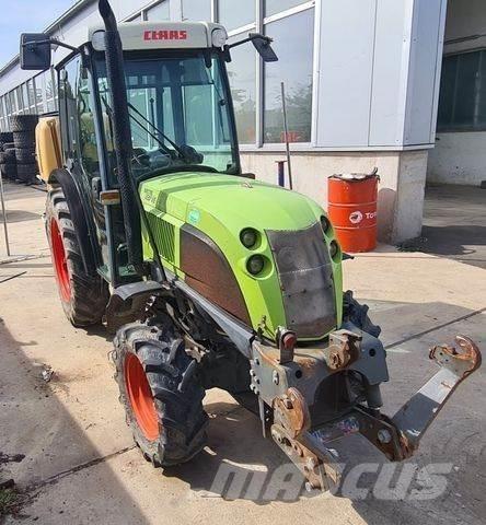 CLAAS Nectis 227 VE Traktori