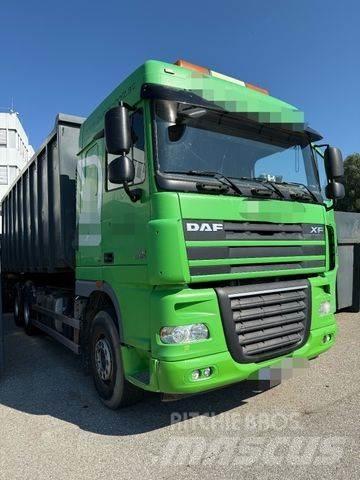 DAF FAS XF 105 Rol kiper kamioni s kukama za dizanje