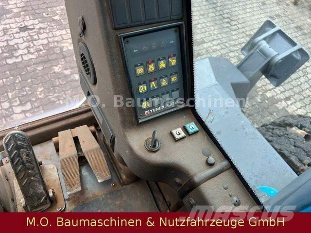 Fuchs MHL 350 Bageri na kotačima