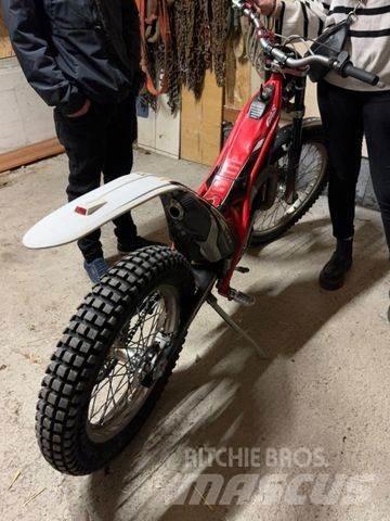  Gasgas 125 ccm Ostali kamioni