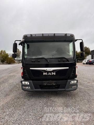 MAN 8.220 Kiperi