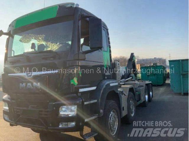 MAN TGS 35.460 Rol kiper kamioni s kukama za dizanje