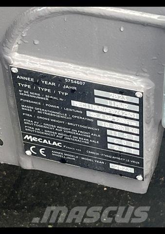 Mecalac 11 MWR Bageri na kotačima